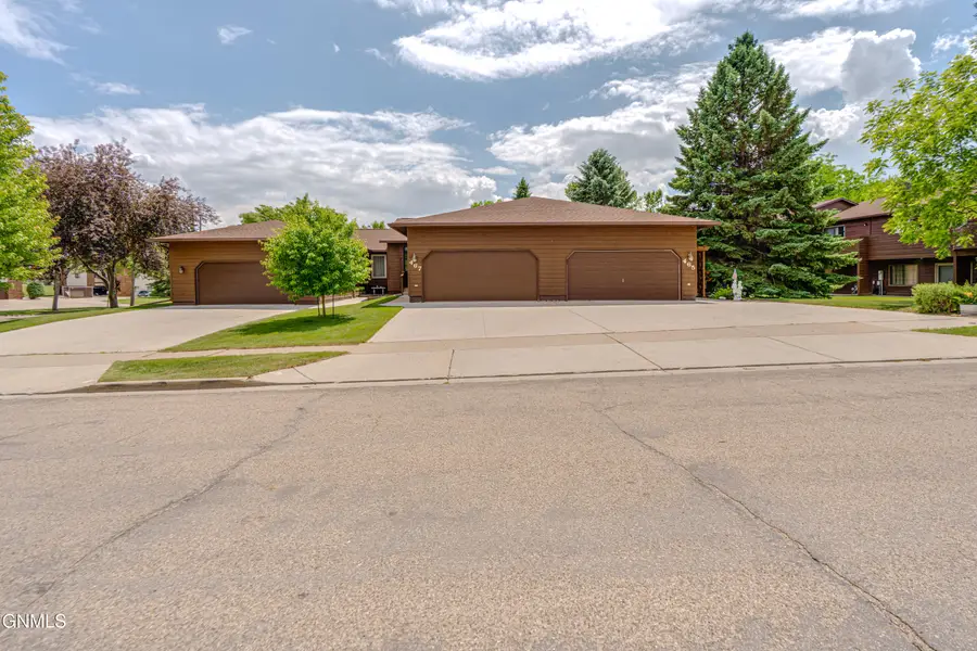 467 E Brandon Drive, Bismarck, ND 58503 - #2