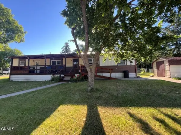 1732 Elm Avenue, Mobridge, SD 57601