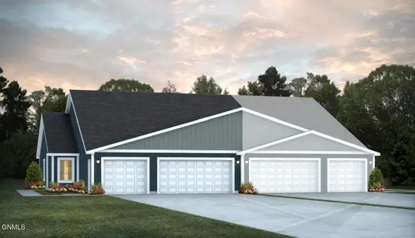 2939 Clear Creek Se, Mandan, ND 58554