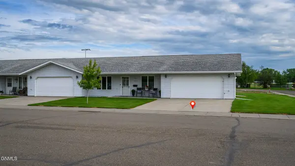 100 7th Street Nw #1c, Hazen, ND 58545