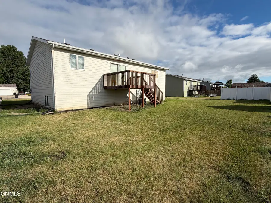 75 Weir Drive, Lincoln, ND 58504 - #2