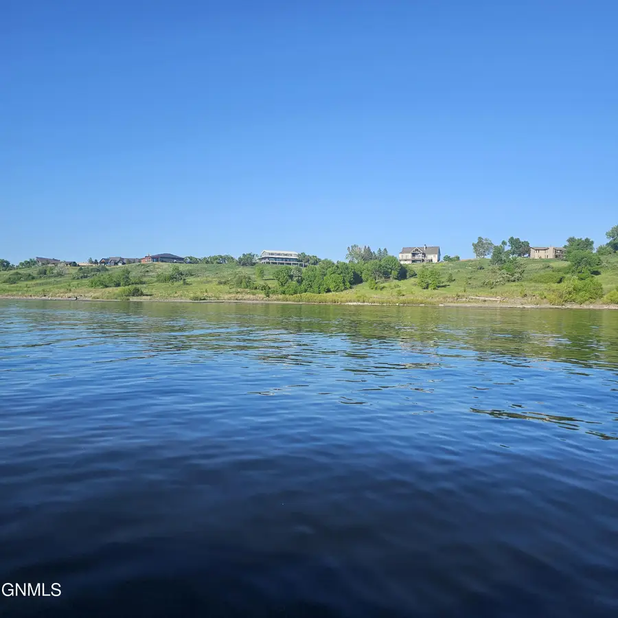 8353 31 1/2 Street Se, Jamestown, ND 58401 - #3