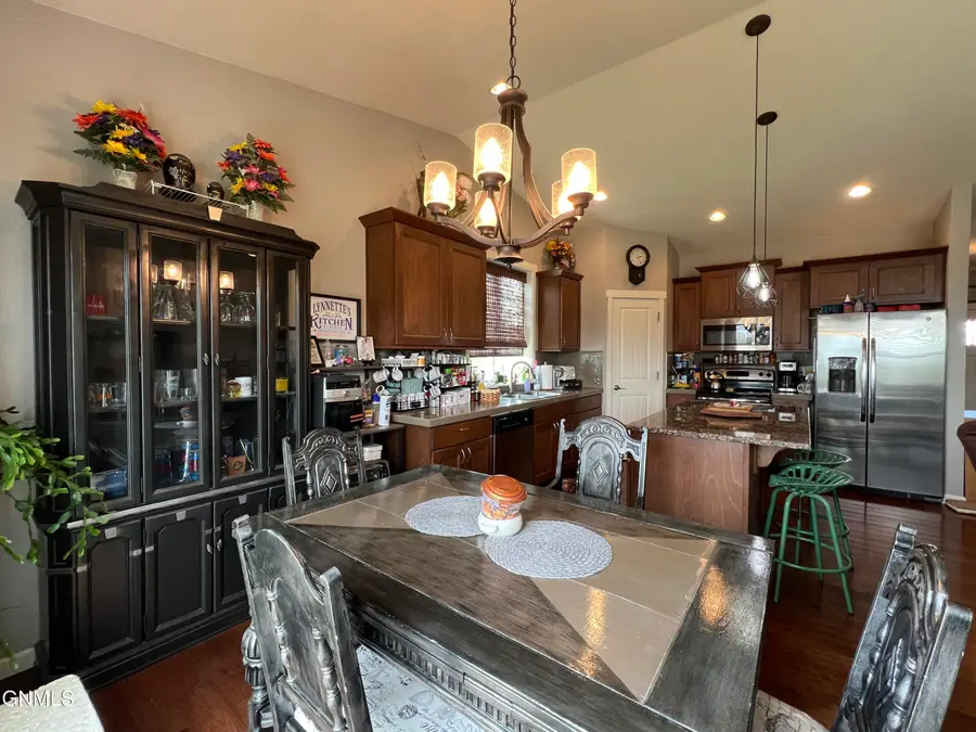 1189 Wahl Street, Dickinson, ND 58601 - #3