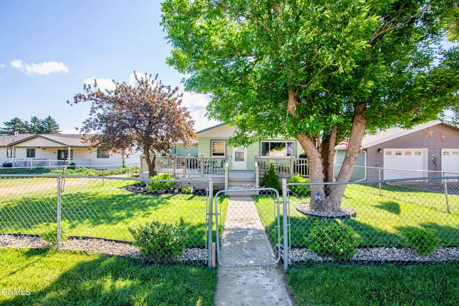203 Millionaire Avenue, Mott, ND 58646 - #2