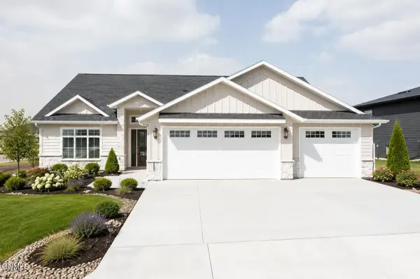 4002 Valley Drive, Bismarck, ND 58503