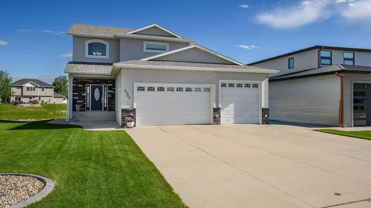 2323 Bayview Court Se, Mandan, ND 58554 - #1