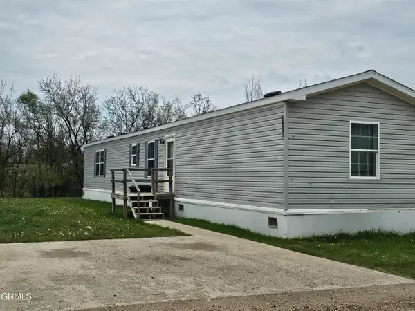 2600 University Avenue N #116, Williston, ND 58801