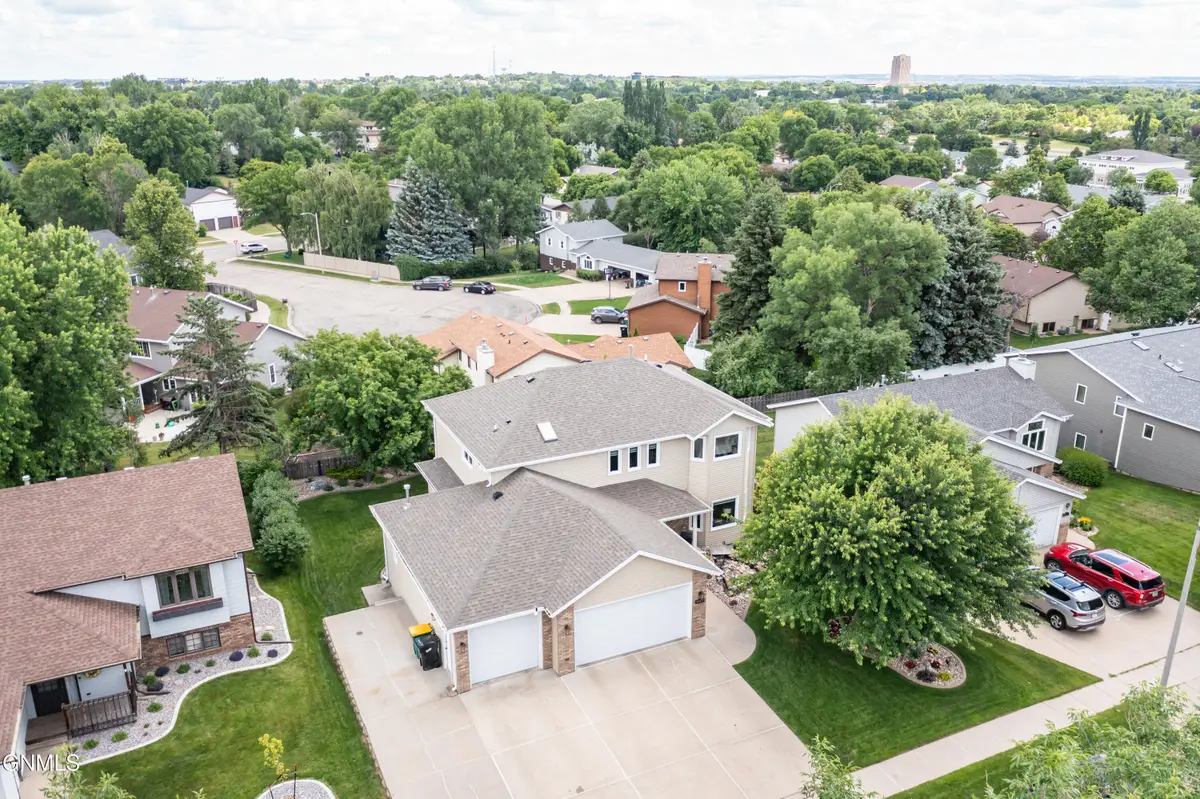 2621 Ithica Drive, Bismarck, ND 58503 - #1