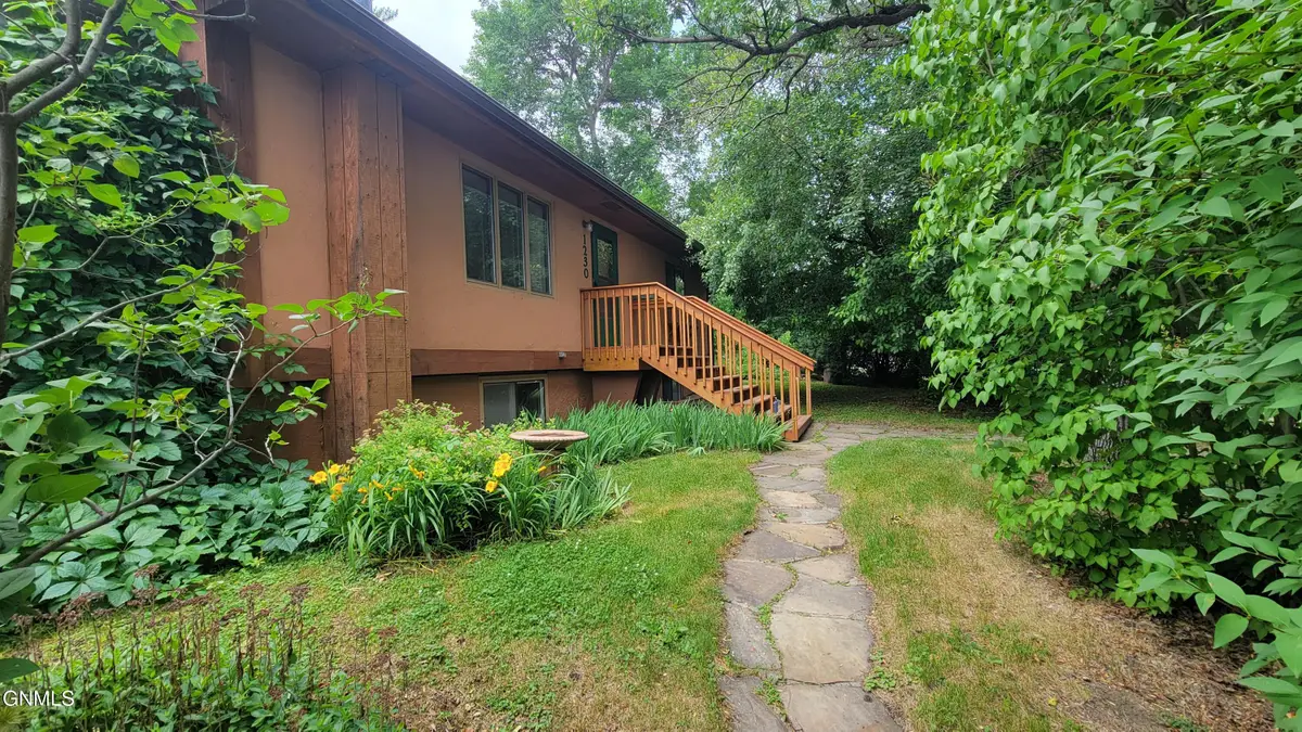 1230 Coulee Road, Bismarck, ND 58501 - #1
