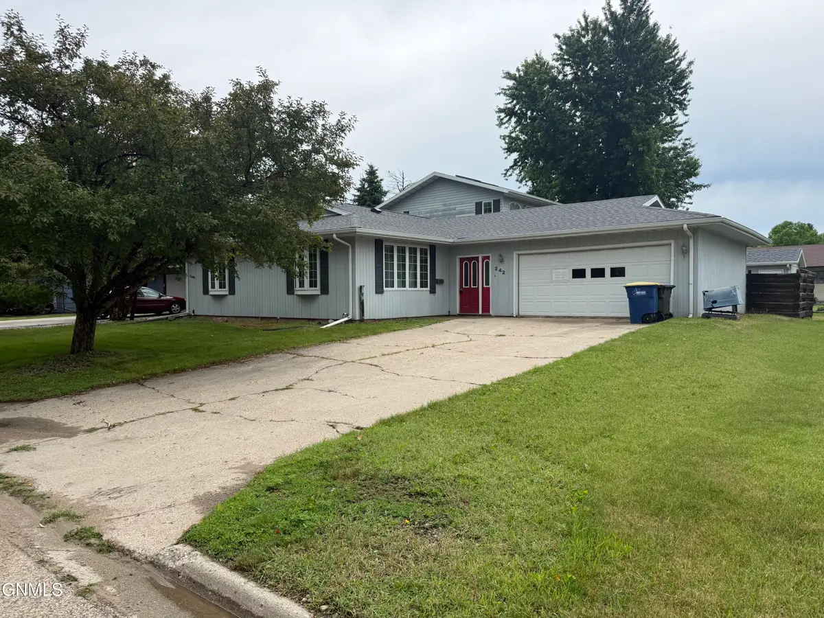 242 18th Avenue Ne, Jamestown, ND 58401 - #1