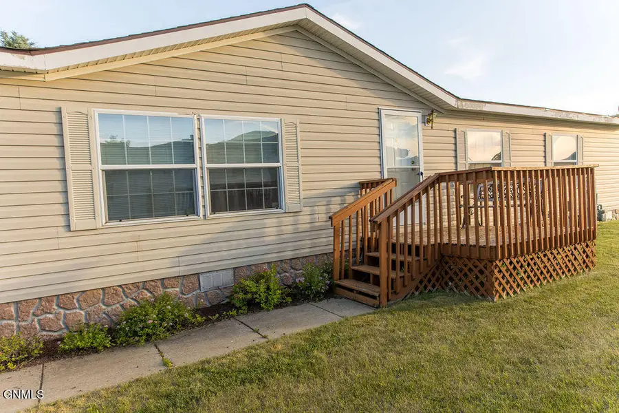 3906 Avondale Drive, Bismarck, ND 58503 - #3