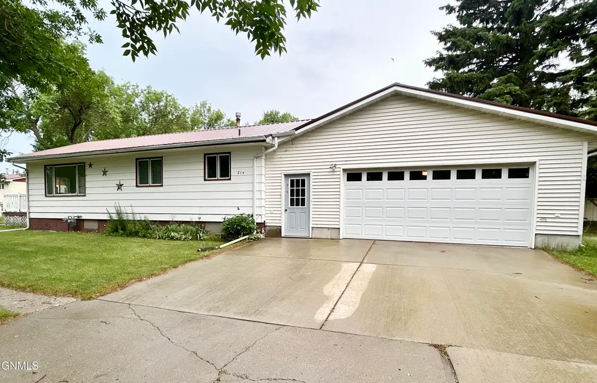 214 4th Avenue E, Turtle Lake, ND 58575 - #1