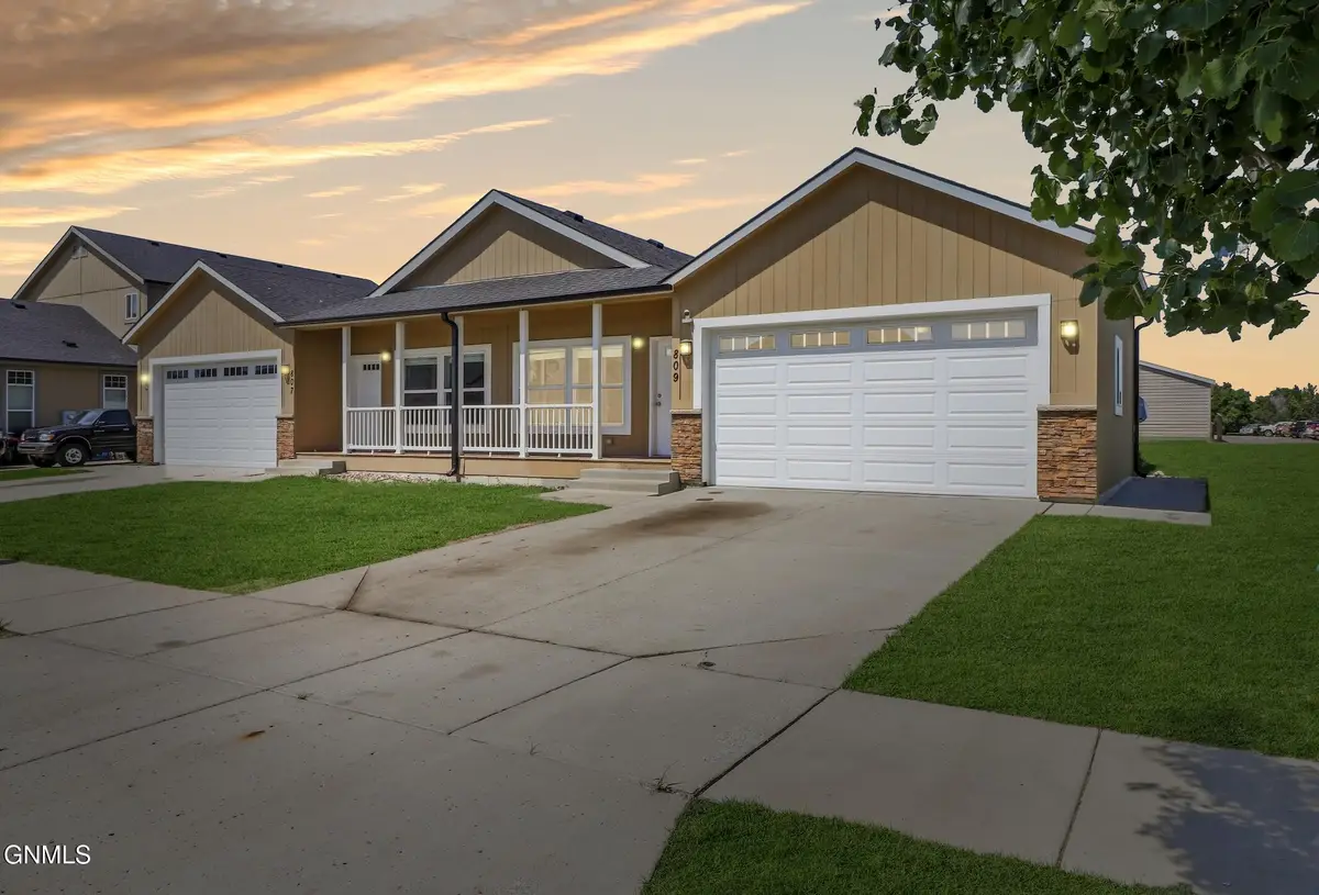 809 40th Street E, Williston, ND 58801 - #1