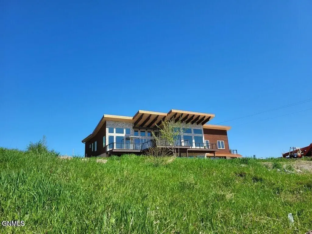14044 48th Street Nw, Williston, ND 58801 - #1