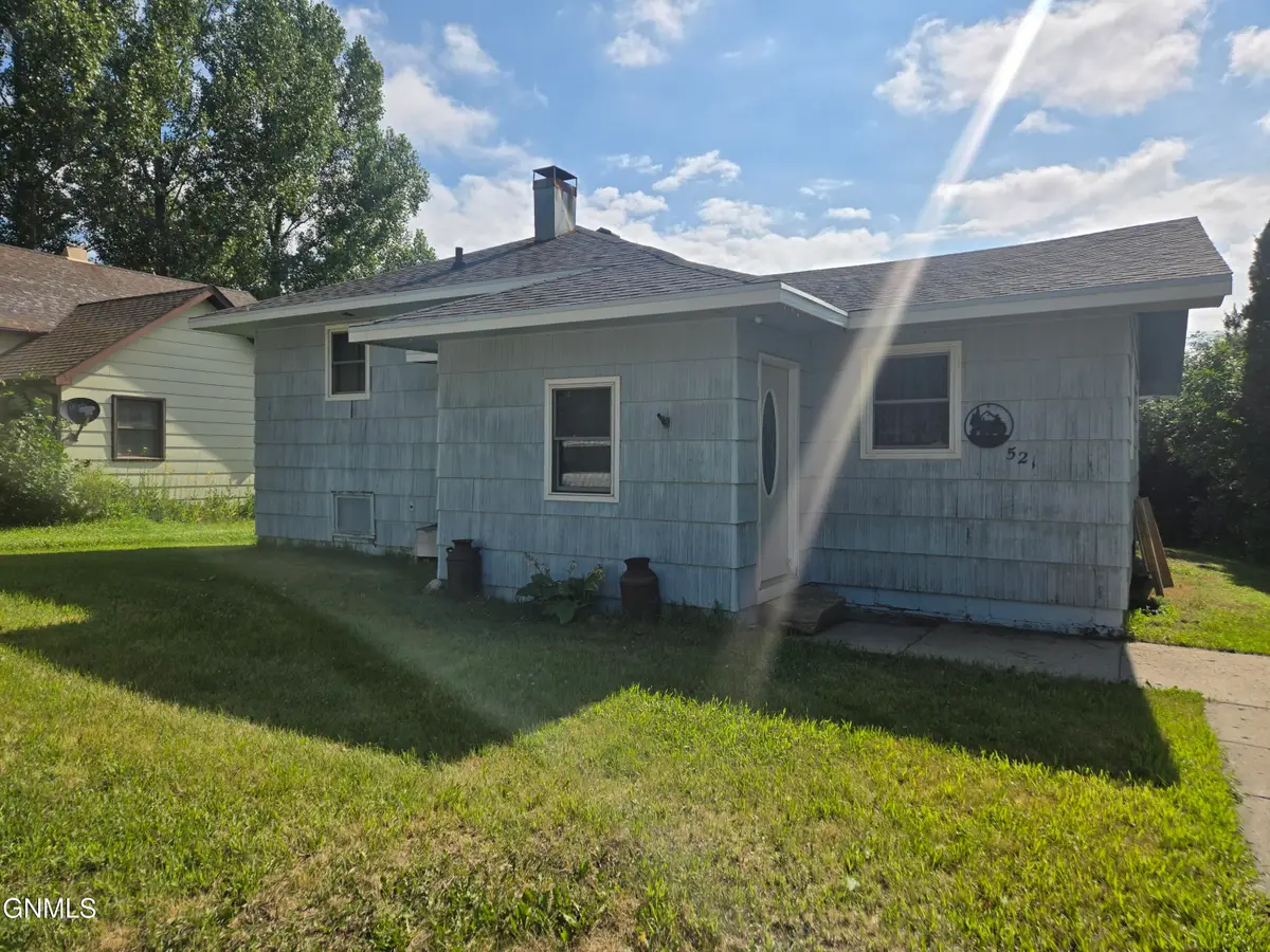 521 2nd Avenue Nw, Ashley, ND 58413 - #1