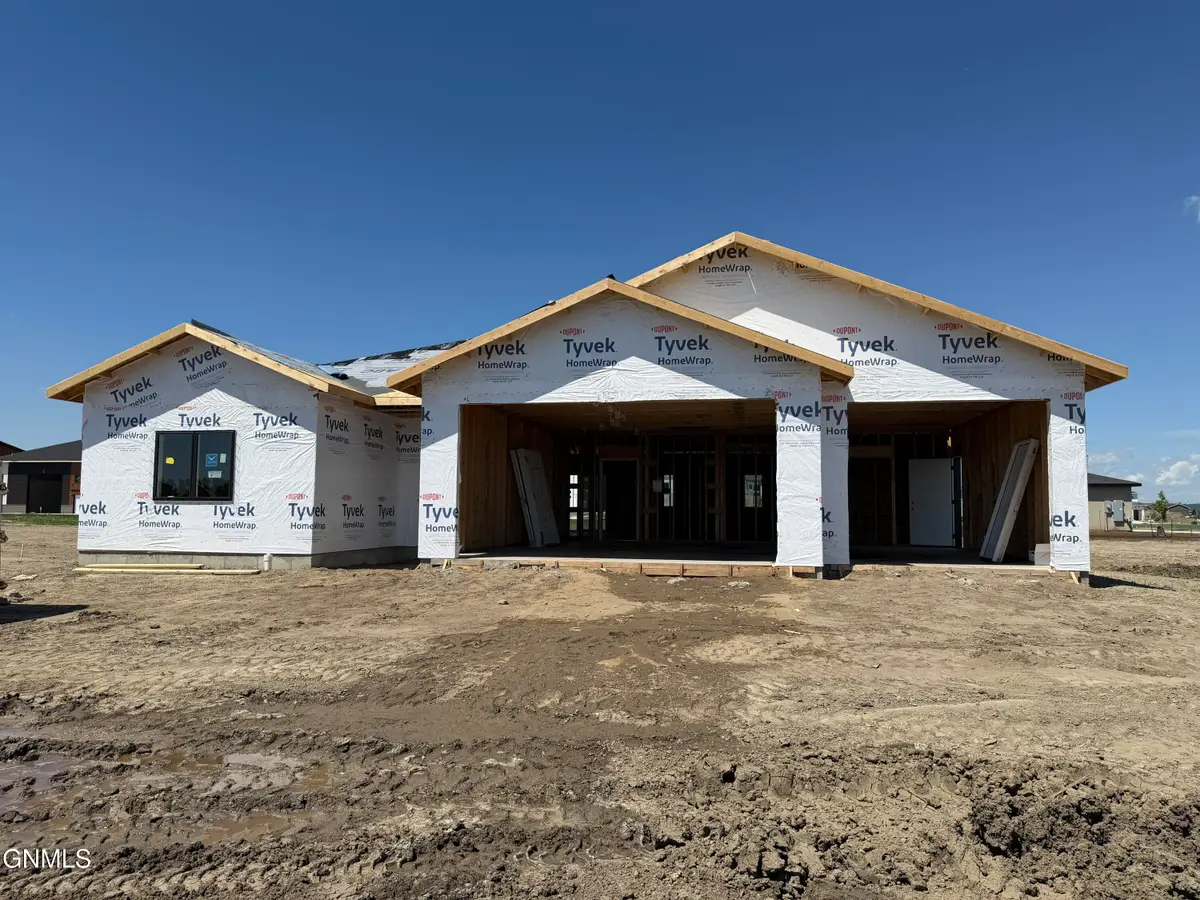 200 Paradise Drive, Bismarck, ND 58504 - #1