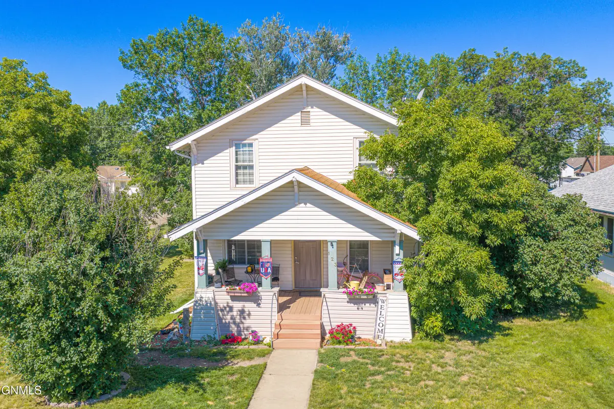 123 Lincoln Avenue S, Sidney, MT 59270 - #1