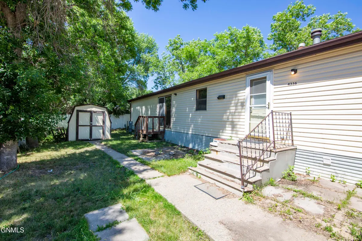 4336 Claridge Loop, Bismarck, ND 58503 - #1