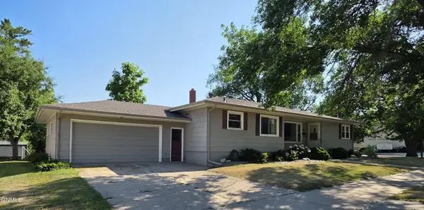 351 5th Street Nw, Valley City, ND 58072