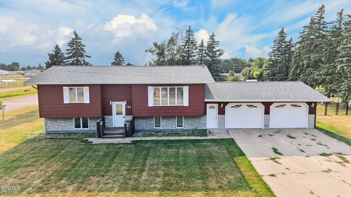 302 15th Street Se, Cooperstown, ND 58425 - #1