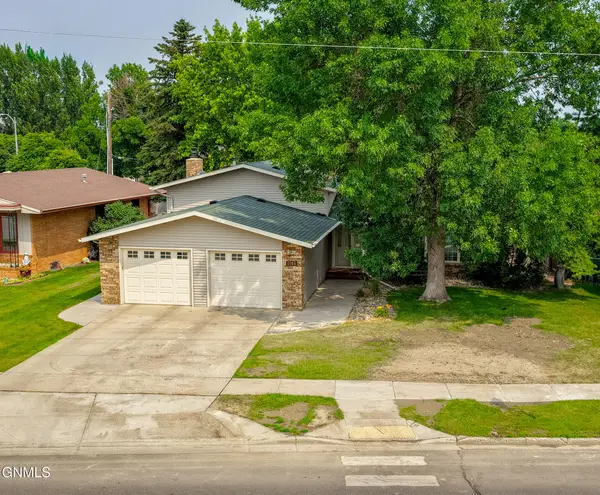 1106 18th Street W, Williston, ND 58801