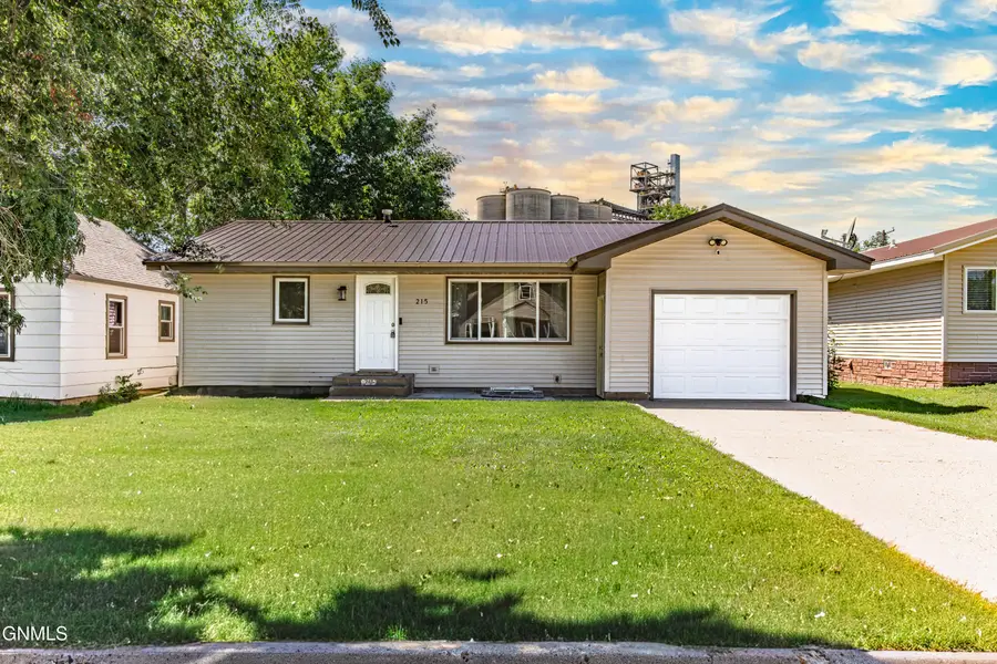 215 2nd Street Se, Garrison, ND 58540 - #2