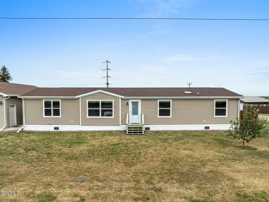 337 S Main Street, Tioga, ND 58852 - #2