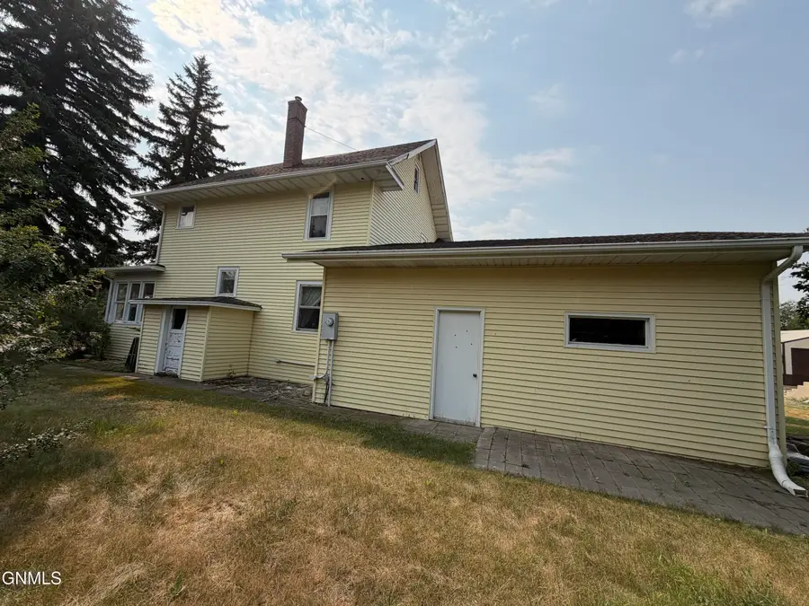 426 Main Street S, Stanley, ND 58784 - #3