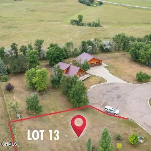 209 13th Avenue Sw, Hazen, ND 58545 - #2