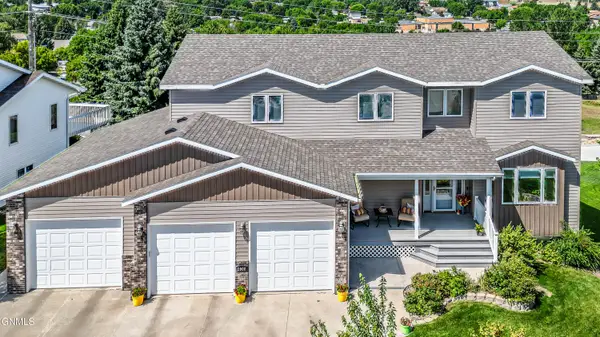 1908 Harding Place, Bismarck, ND 58501