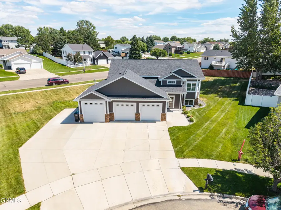 2304 Eastview Place Se, Mandan, ND 58554 - #3