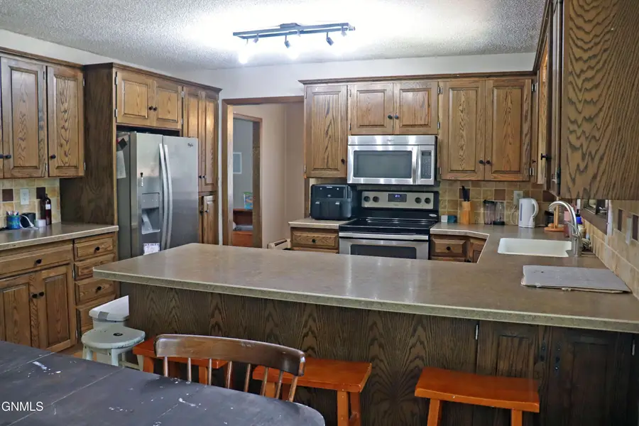 216 Apollo Avenue, Bismarck, ND 58503 - #3