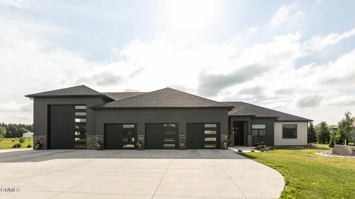 6717 Selland Loop, Bismarck, ND 58503 - #1