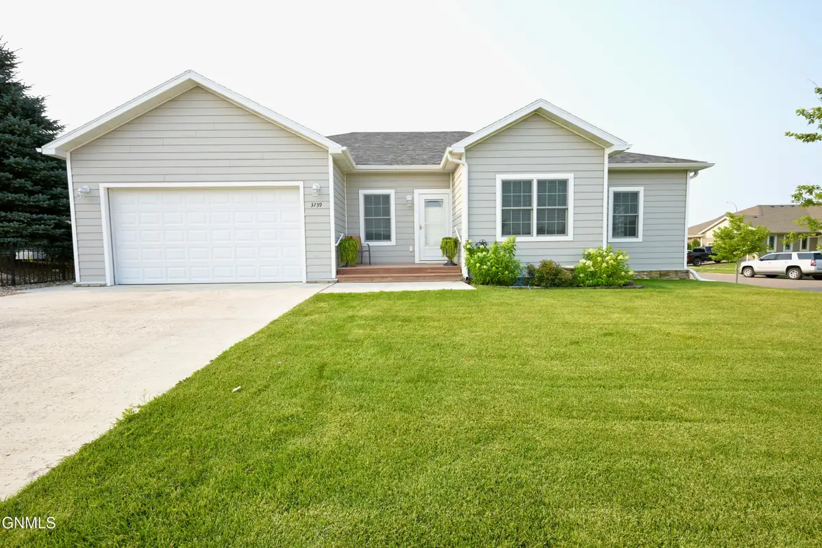 3739 Orange Willow Street, Williston, ND 58801 - #1