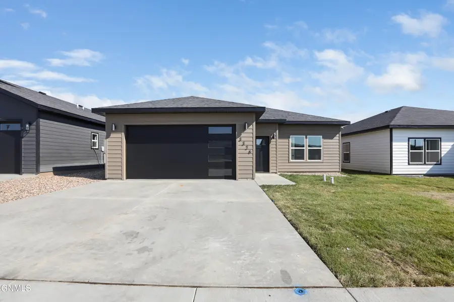 3326 34th Street W, Williston, ND 58801 - #2
