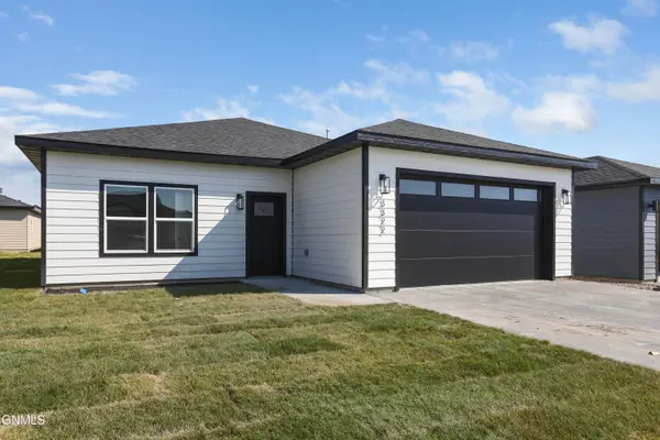 3322 34th Street W, Williston, ND 58801