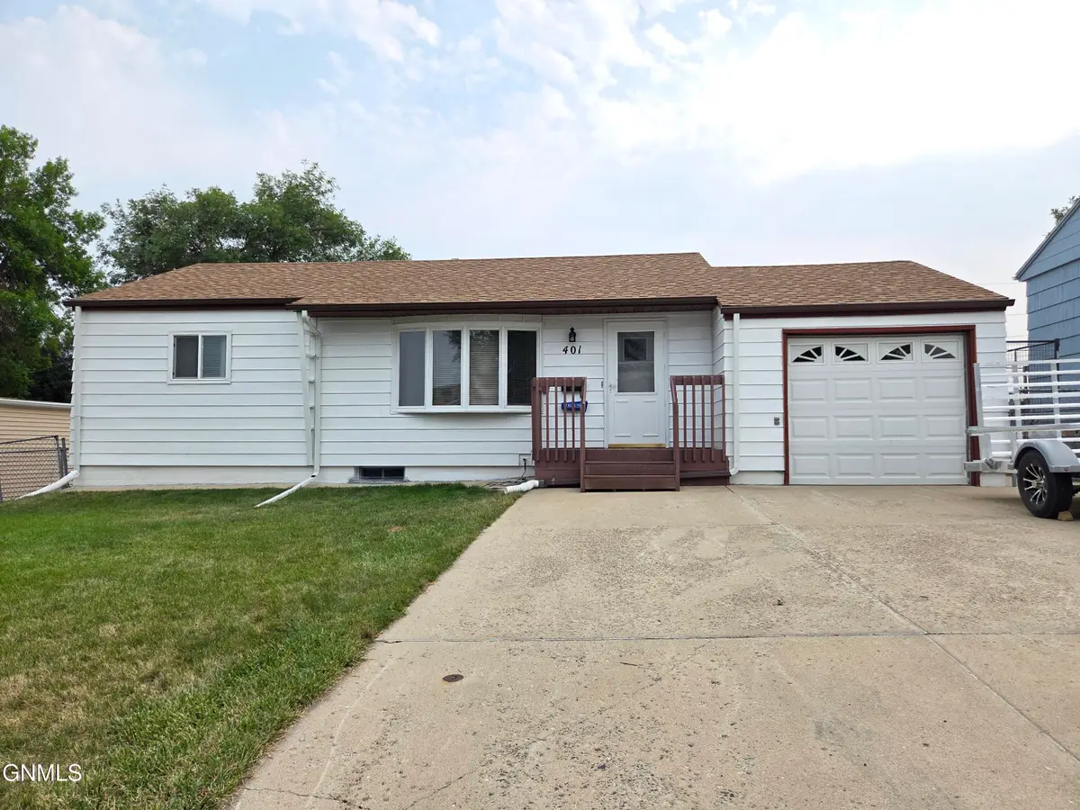 401 11th Street Nw, Mandan, ND 58554 - #1
