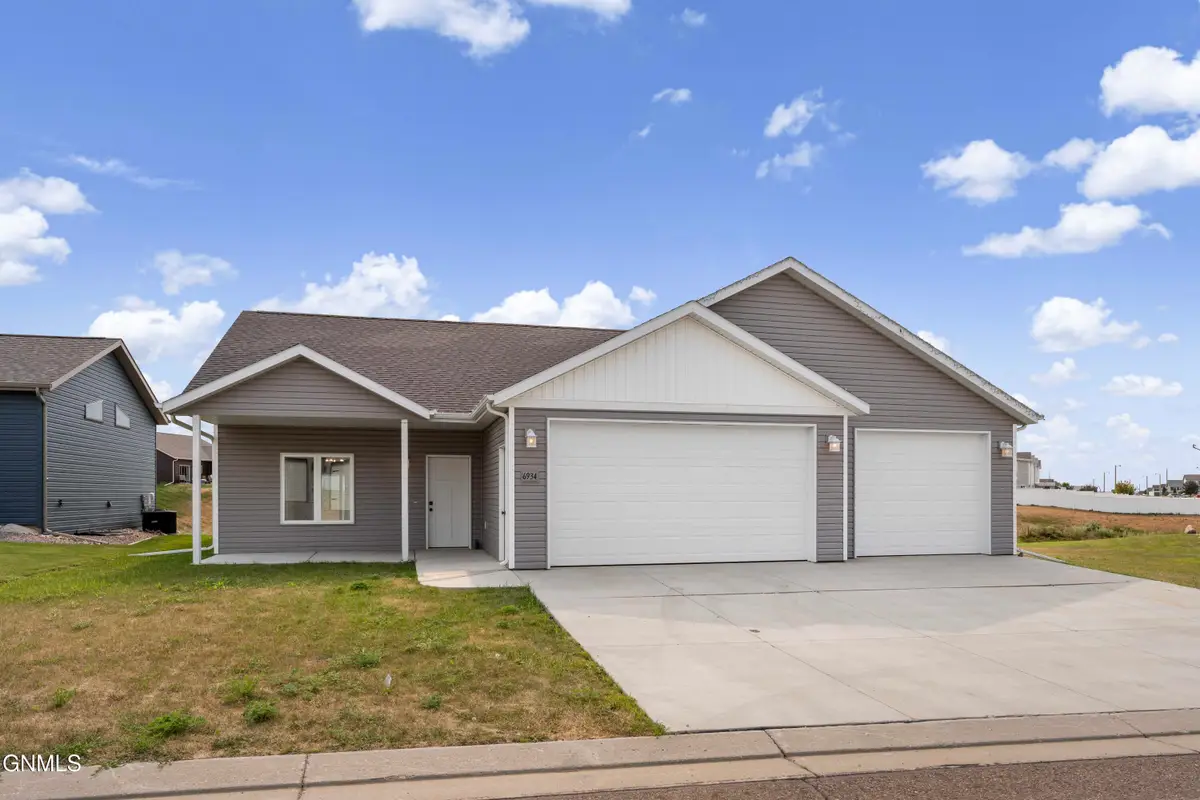 6934 Butler Loop, Lincoln, ND 58504 - #1