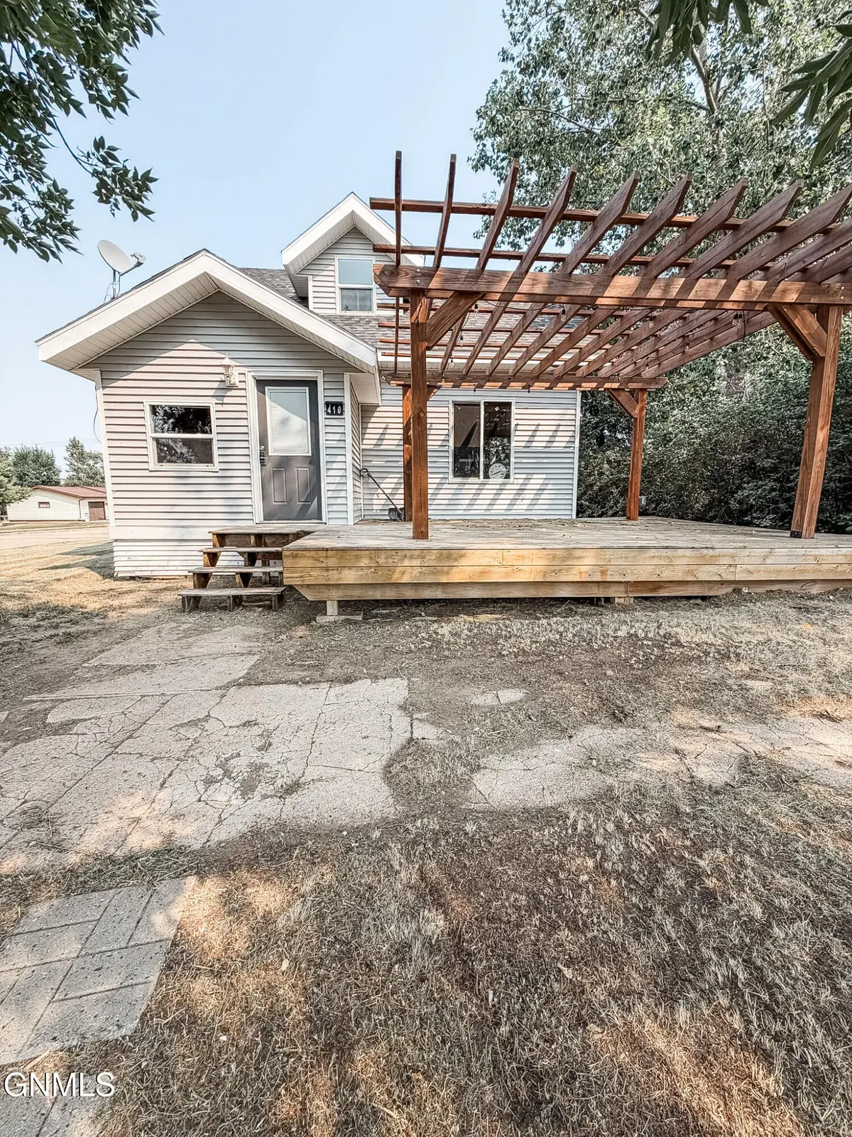 410 Main Street, Columbus, ND 58727 - #1