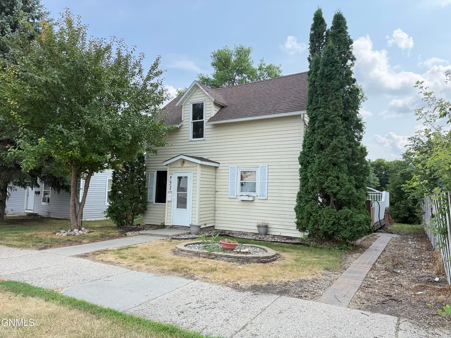 751 2nd Street Sw, Valley City, ND 58072 - #2