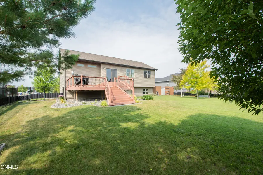 2304 36th Street S, Moorhead, MN 56560 - #2