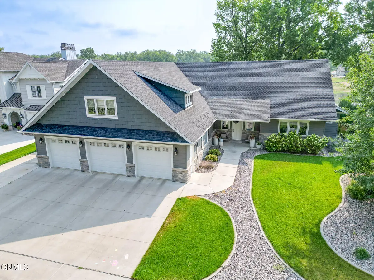 2607 Langer Lane, Bismarck, ND 58504 - #1