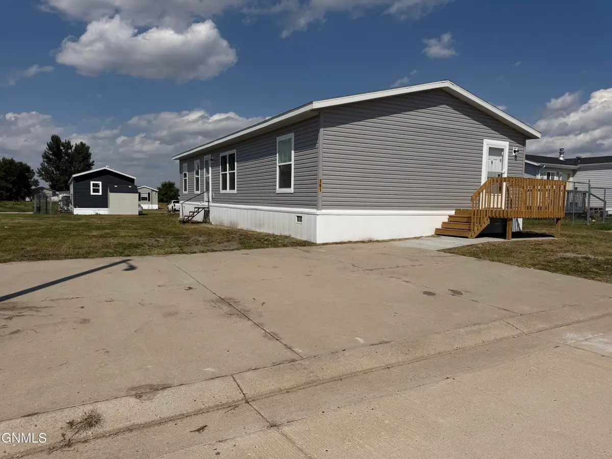 281 Sandpiper Avenue, Lincoln, ND 58504 - #1