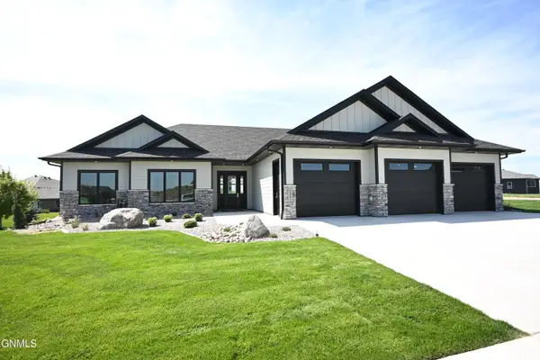 1207 Limited Lane, Bismarck, ND 58503