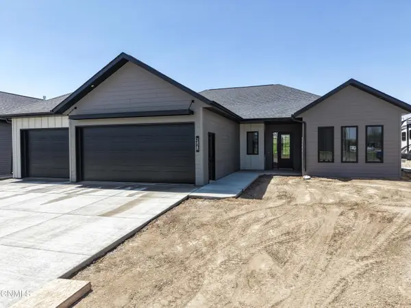 2428 Dutton Circle Se, Mandan, ND 58554