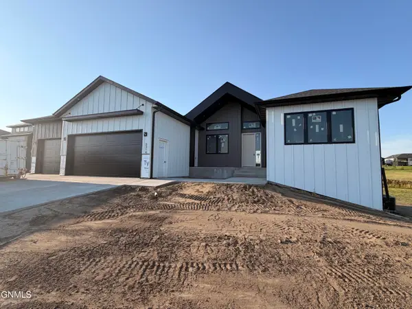 2314 Ketchum Avenue, Bismarck, ND 58503