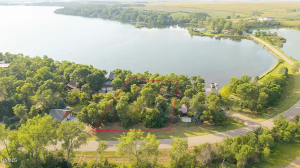 531 E Lake County Road, Spiritwood Lake, ND 58401