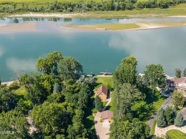 9424 Sibley Drive, Bismarck, ND 58504