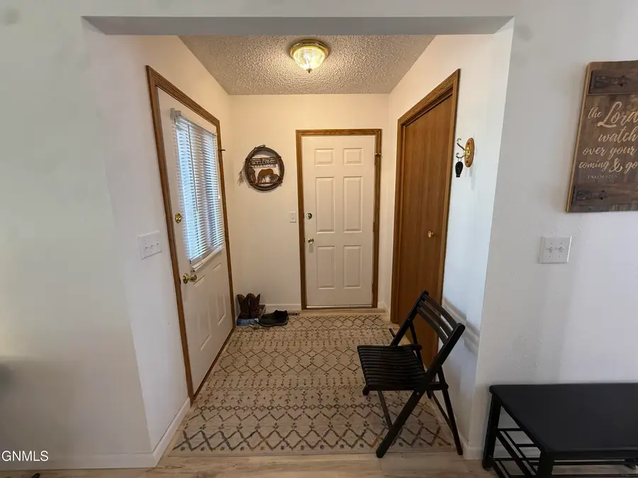 1409 Canyon Drive, Bismarck, ND 58503 - #2