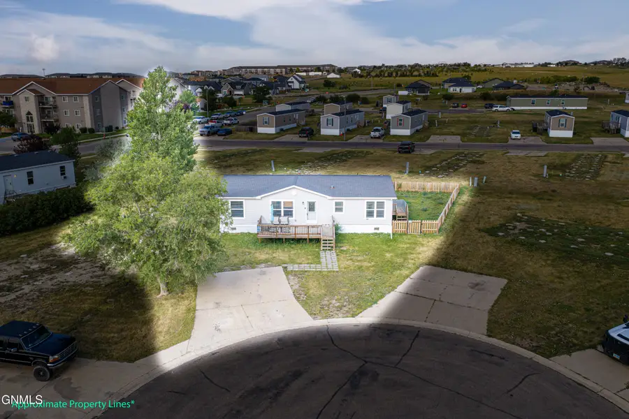 2223 33rd Terrace, Williston, ND 58801 - #2